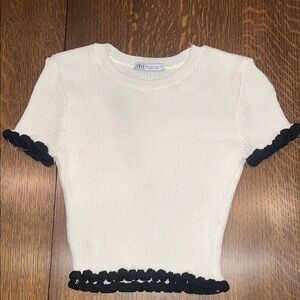 Zara Cream and Black Short Sleeve Tee